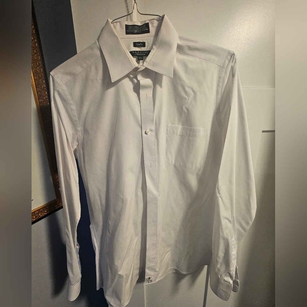 Like New! Marquis Signature White Long Sleeve Oxford Slim fit  15.5 Neck 34/35